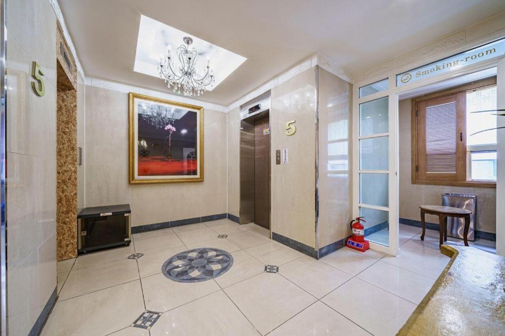 Hotel Olympic Changwon Exterior foto